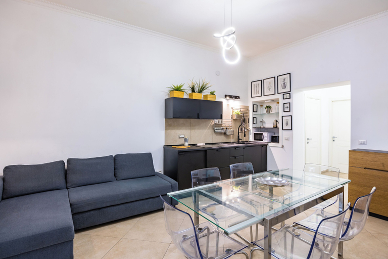 Living area 3, Chiaia Boutique Flat on Pedestrian Area by Napoliapartments, Napoli