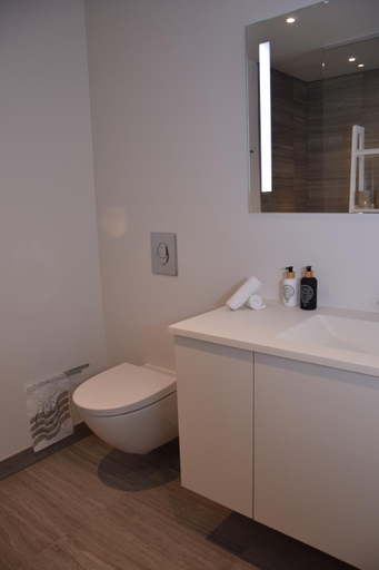 Bathroom 4, Vilcon Hotel & Konferencegaard, Slagelse