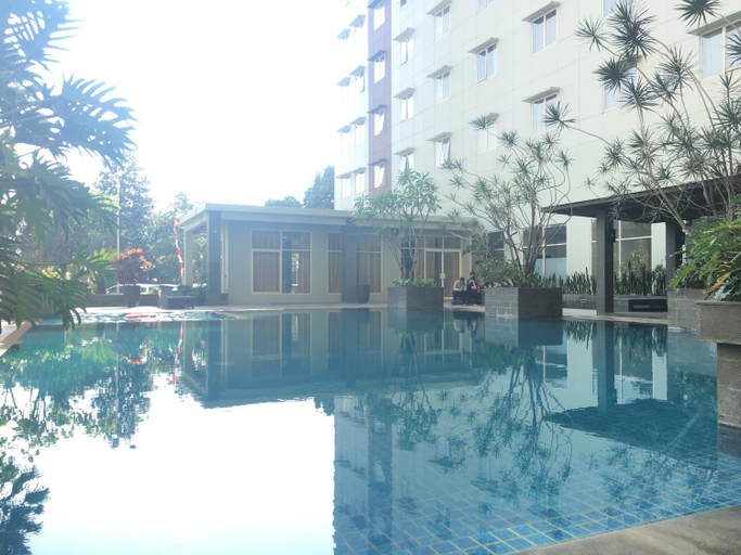 Sport & Beauty 3, Luxurious Studio Pinewood Apartment By Travelio, Sumedang