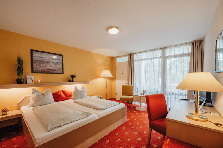 Bedroom 3, Kurhotel Panland, Passau