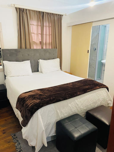 Bedroom 2, Karibu Guesthouse, City of Cape Town