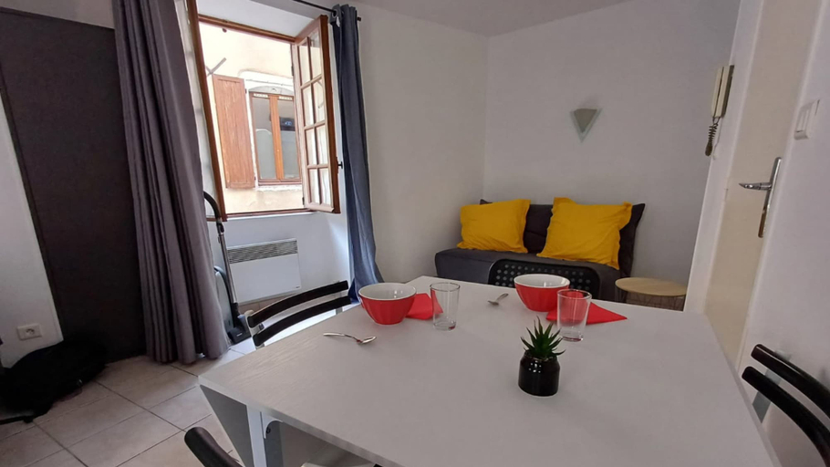 Room 3, Le Coin du Palan Chateauroux Hyper Centre, Indre
