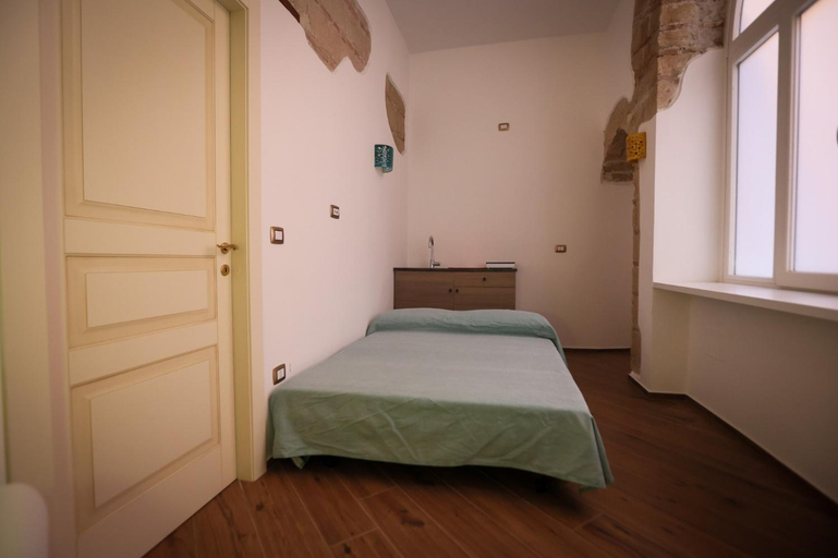 Bedroom 3, PETRAMARE Charming House, Salerno