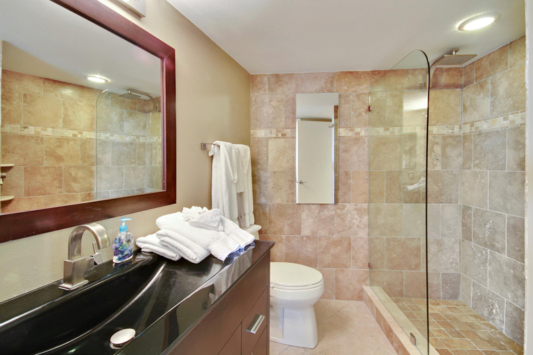 Bathroom, Land's End 1-301 Gulf View - Premier, Pinellas