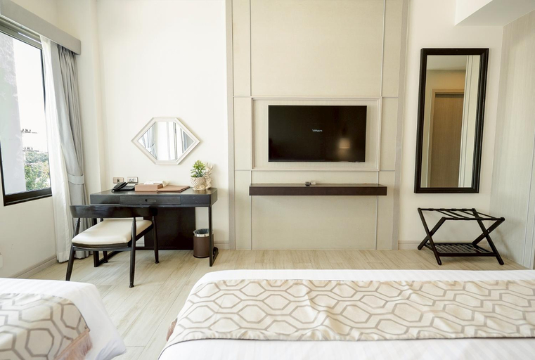Bedroom 3, THE NAVY HOUSE HOTEL, Sattahip