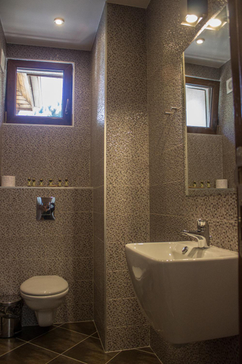 Bathroom 3, Trigrad Hotel, Devin