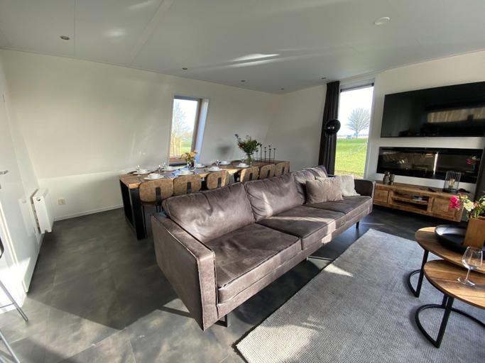 Living room, Modern Eco-villa Near the Veluwemeer, Dronten