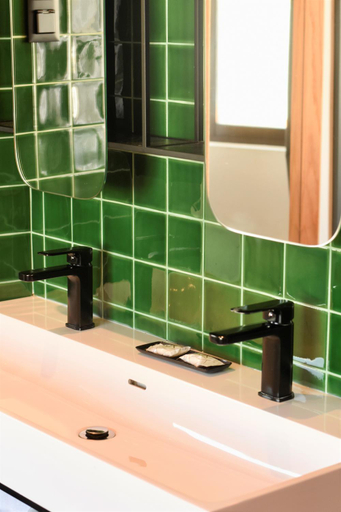Bathroom 5, Casa Malpique, Albufeira
