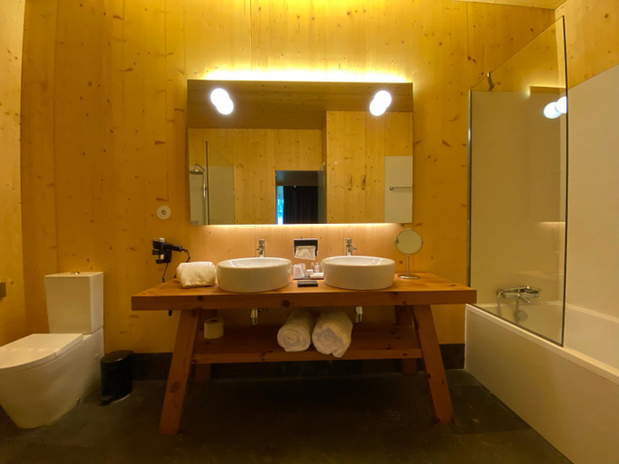 Bathroom 5, Hotel FeelViana, Viana do Castelo