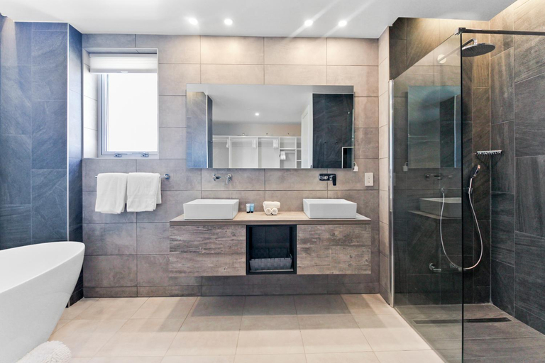 Bathroom, O Condominium Beachfront Residences, by Bocobay Aruba