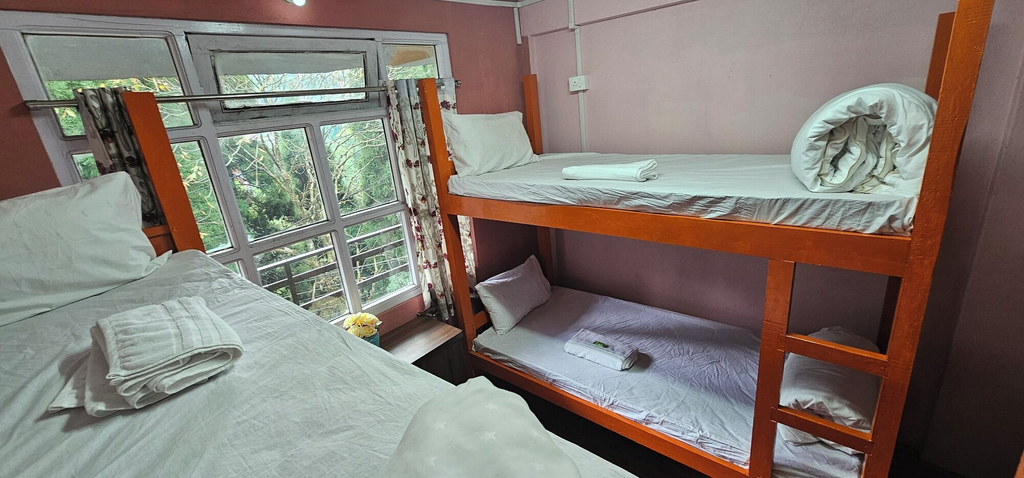 Room 2, Cafe & Stay, Darjiling