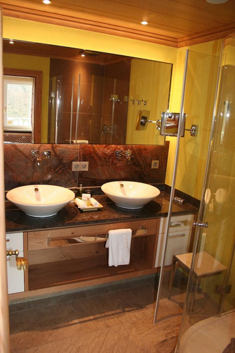 Bathroom 4, Rebstock, Ortenaukreis