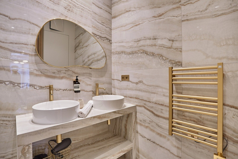 Bathroom 4, Sublime Apartment With AC - Louvre Museum, Paris