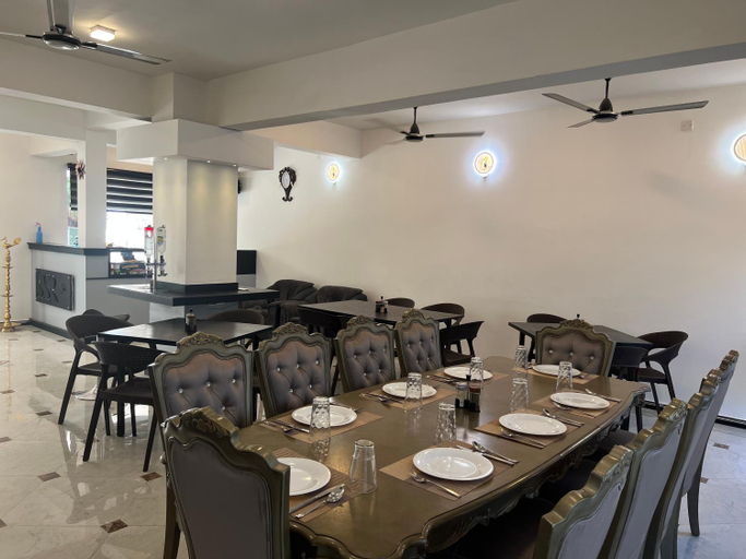 Food & Drinks 5, Seaside Resort, Trincomalee Town and Gravets