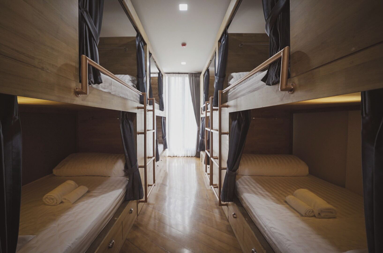 Bedroom 4, Poshtel 56, Khlong San
