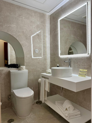 Bathroom 5, Hotel Talisman, Ponta Delgada