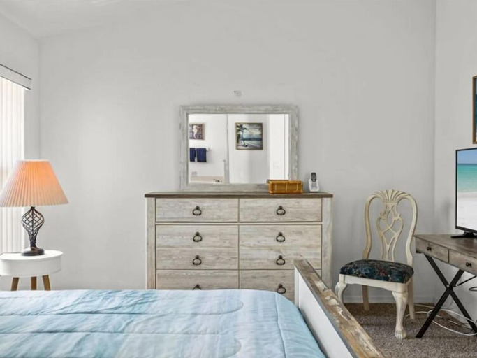 Room 2, Sunny Private Pool & Spa & Fenced Yard. Nr Parks, Osceola