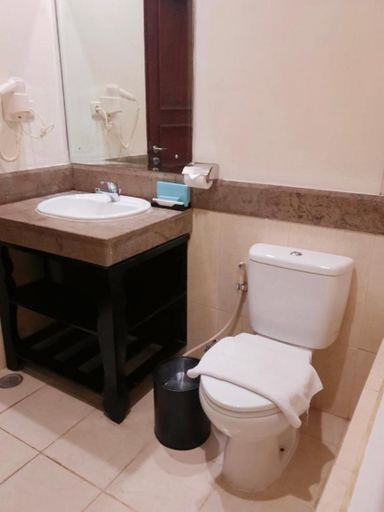 Bathroom 19