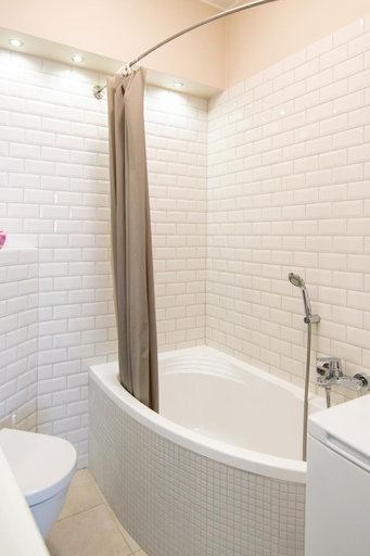 Bathroom 2, Maya's Flats & Resorts - Staromiejski Apartments, Gdańsk City