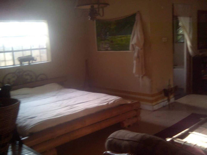 Bedroom 4, Cottage Sleeps 6 With Private Patios, Kombo South