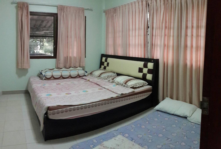 Bedroom 4, Baan Rai Pu Fa, Sattahip