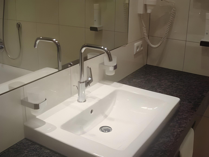 Bathroom 4, Hotel Edelweiß-Schlossl, Landeck
