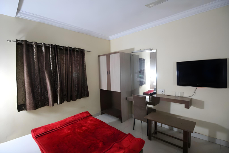Bedroom 5, HOTEL SUNRISE, Satara