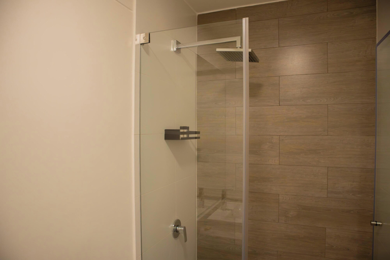 Room 5, w Stylish 1BR Apartment w Pool in Barranco, Lima