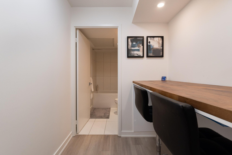 Bathroom 3, Rivetstays - Dan Leckie, Toronto