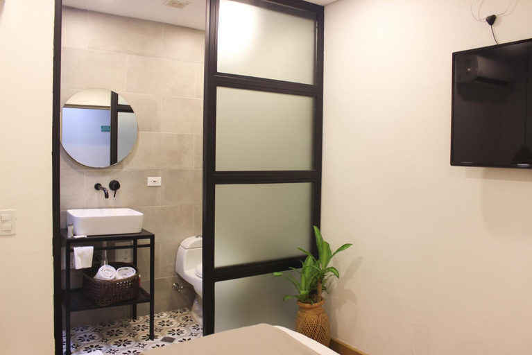 Bathroom 4, 574 Hotel, Medellín