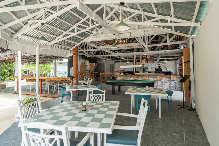Food & Drinks 5, The Sharks Tail Dive Resort, Daanbantayan