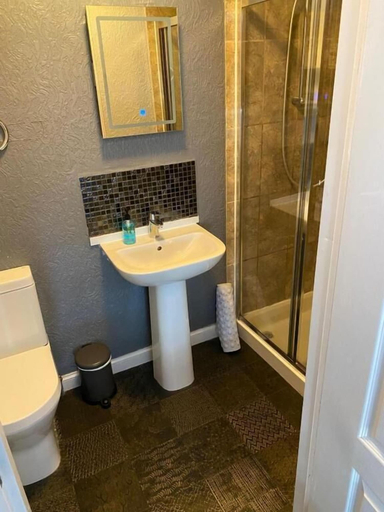 Bathroom 4, The Old Mill Inn, Moray