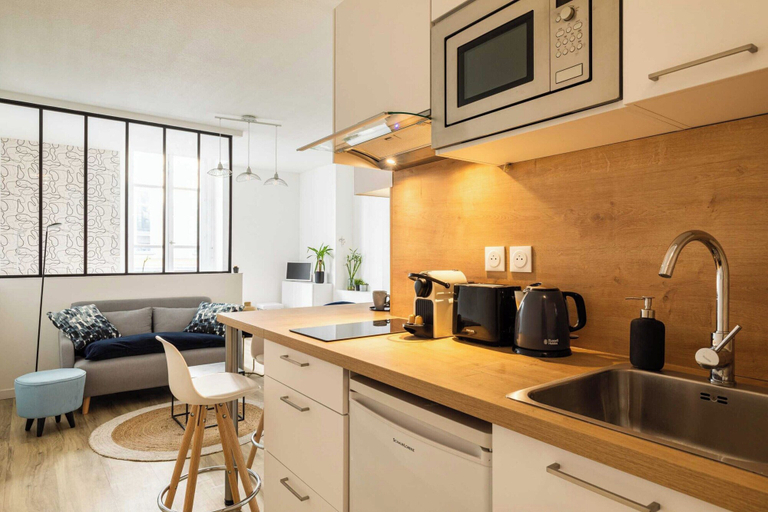 Private kitchen, Dify Victoire - Berges du Rhone, Rhône