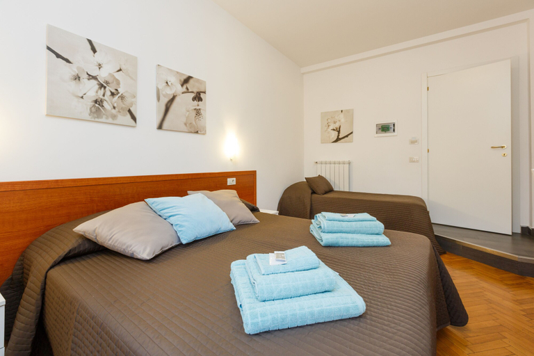 Bedroom 2, Roma Trastevere Relais Guest House, Roma