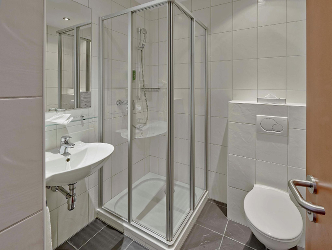 Bathroom 4, Sorell Hotel Arte, Baden