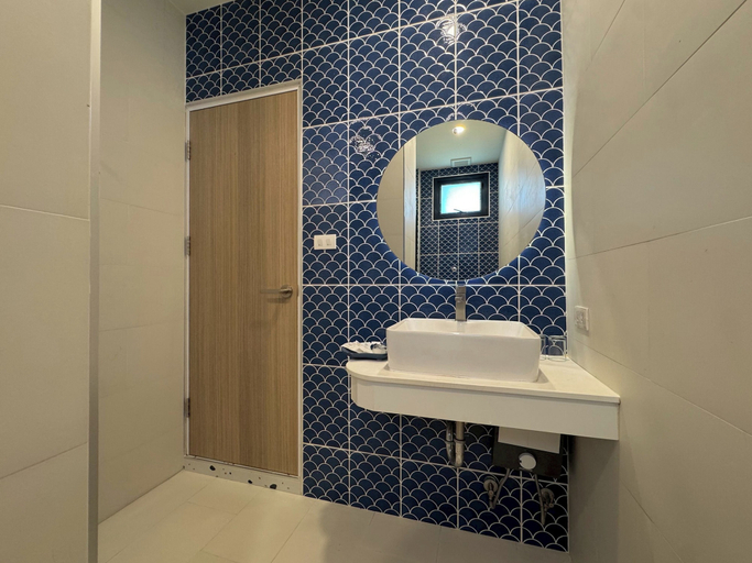 Bathroom 5, Seava Beach ซีว่า บีช รีสอร์ต (สิชล-ท่าศาลา), Tha Sala