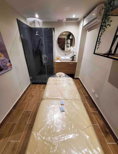 Bathroom, F9 Brand NewSuite Delux Gym Pool Saune, Distrito Nacional
