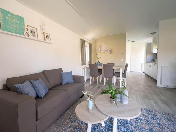 Living room, Comfy Chalet With Dishwasher, the Efteling at 2 km, Loon op Zand