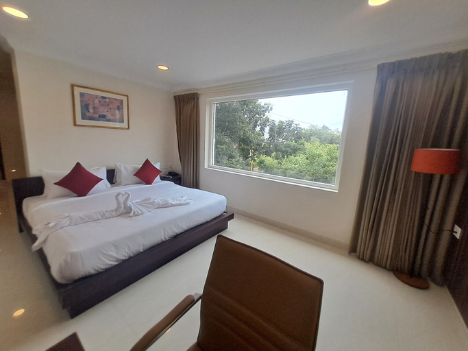 Bedroom 4, Amber Hotel Nungambakkam, Chennai