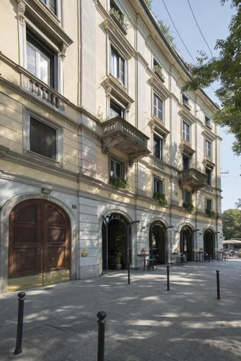 Exterior & Views 3, Living Suites, Milano