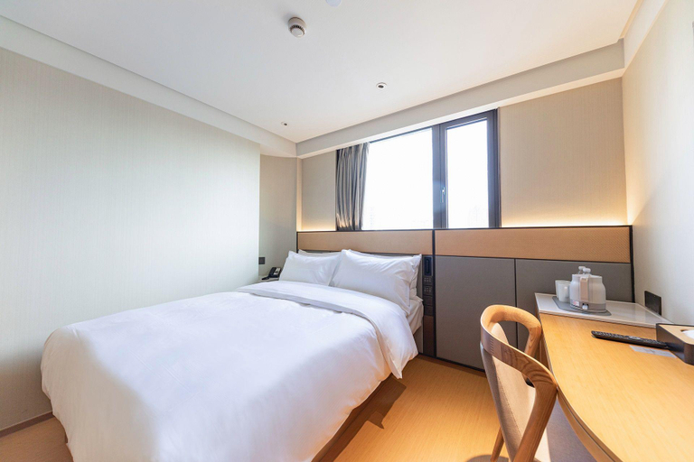 Bedroom 3, Ji Hotel(Shanghai Dning International Branch), Shanghai