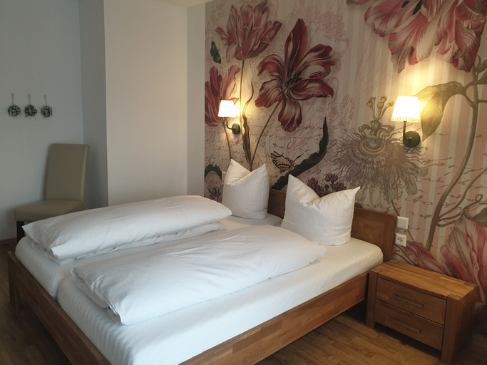 Bedroom 4, Landgasthof Grüner Baum, Breisgau-Hochschwarzwald