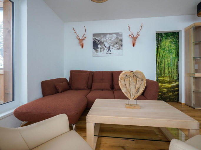 Others 3, Kitzbuhel alpine lodge with private infrared sauna, Zell am See