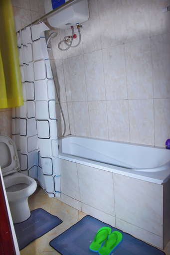 Bathroom 3, Good deeds Stay, Entebbe