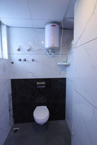Bathroom 4, Treebo Adithi Comforts Inn and Suites, Mysore
