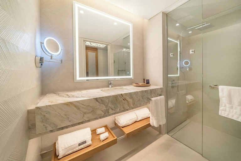 Bathroom 5, The Westin Sao Paulo, São Paulo