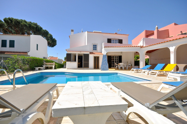Pool 3, Spacious villa with private pool, Loulé