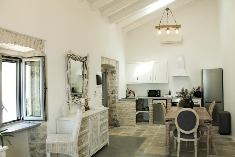 Others 4, Thomas's Beach House, Ionian Islands