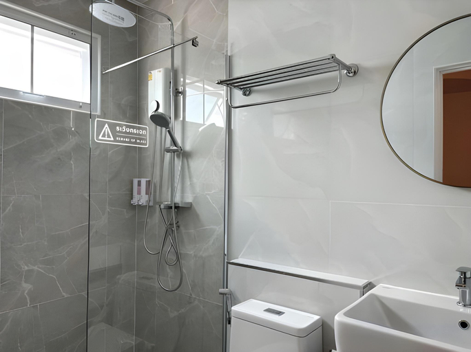 Bathroom 3, MANGOES PATTAYA, Sattahip