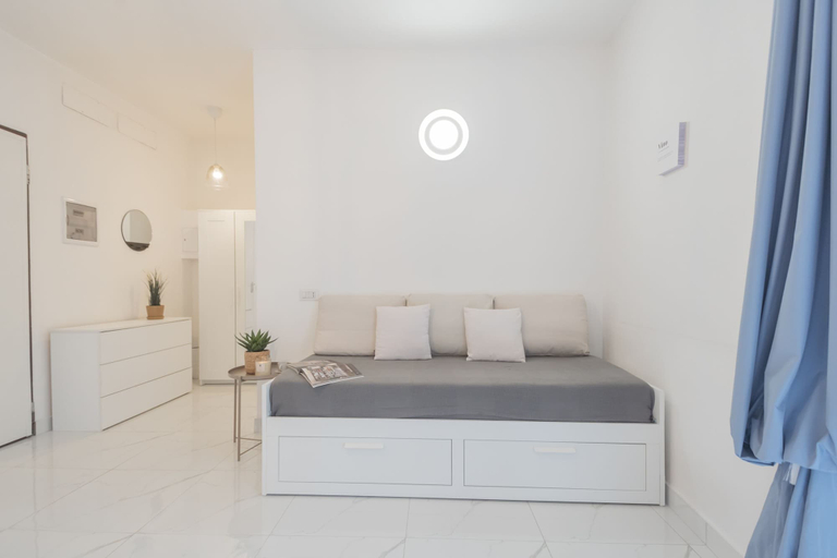 Bedroom 3, Luce Apartment in Como, Como